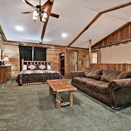 Secluded Cabin In The Woods! 1 Story Villa Eureka Springs Exteriör bild
